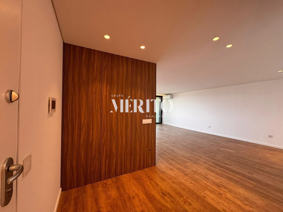 Apartamento T2 para Venda em Caldelas Foto 24