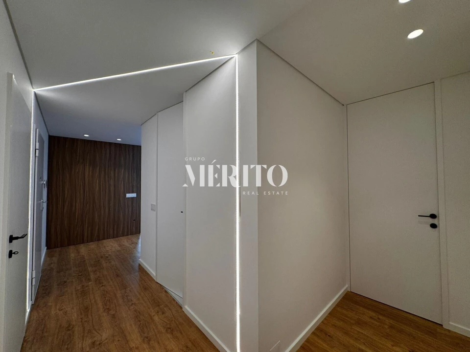 Apartamento T2 para Venda em Caldelas Foto 15