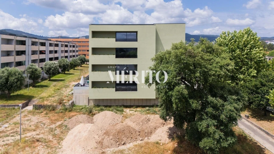 Apartamento T2 para Venda em Caldelas Foto 47