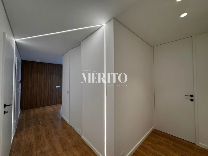 Apartamento T2 para Venda em Caldelas Foto 15