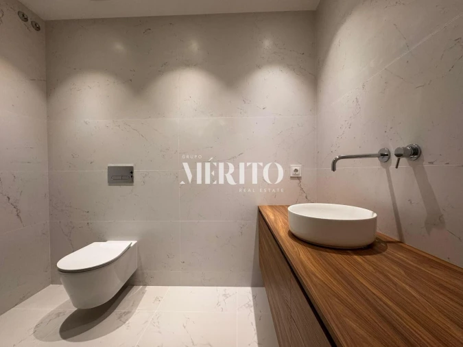 Apartamento T2 para Venda em Caldelas Foto 2