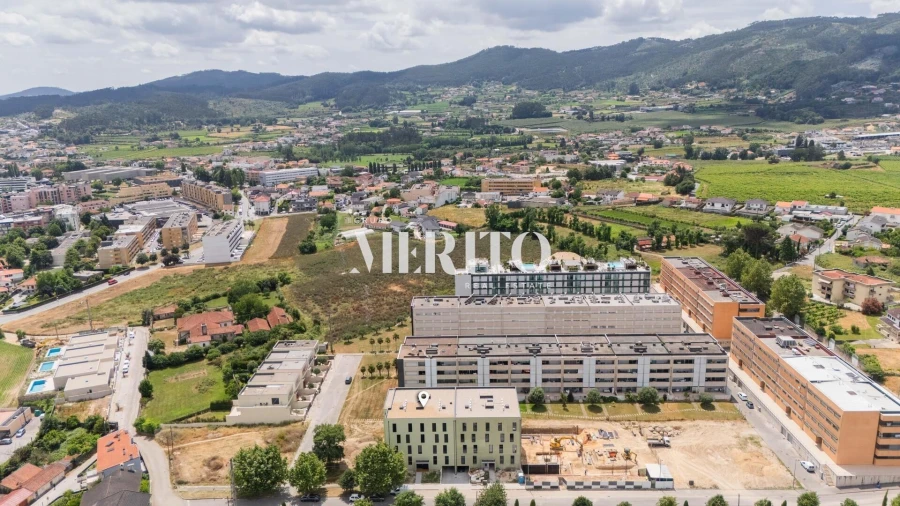 Apartamento T2 para Venda em Caldelas Foto 39