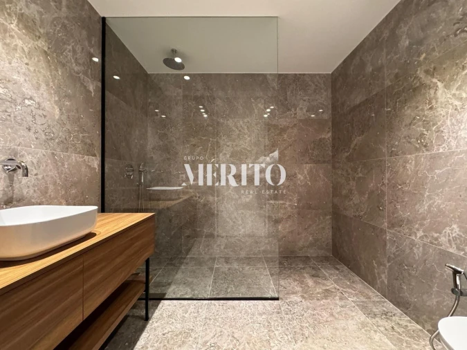 Apartamento T2 para Venda em Caldelas Foto 16