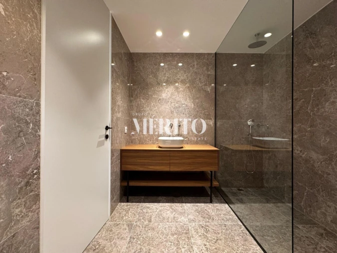 Apartamento T2 para Venda em Caldelas Foto 50