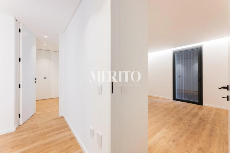 Apartamento T2 para Venda em Caldelas Foto 3