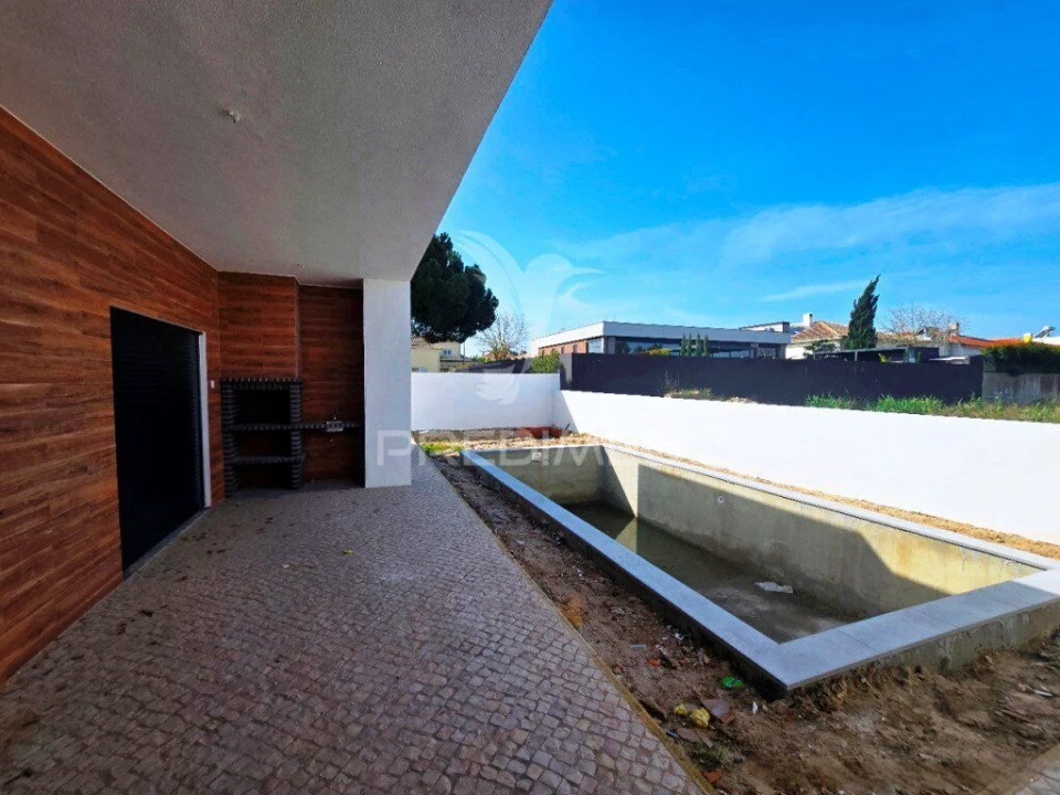 Moradia T3 para Venda em Azeitão (São Lourenço e São Simão) Foto 10