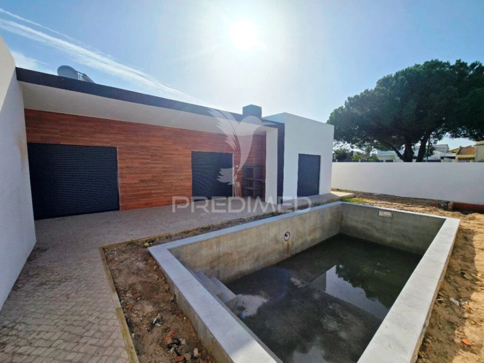 Moradia T3 para Venda em Azeitão (São Lourenço e São Simão) Foto 9