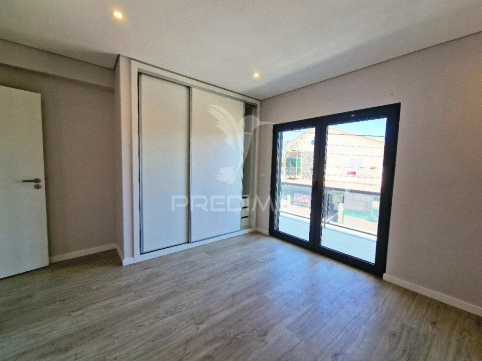 Moradia T3 para Venda em Quinta do Conde Foto 13