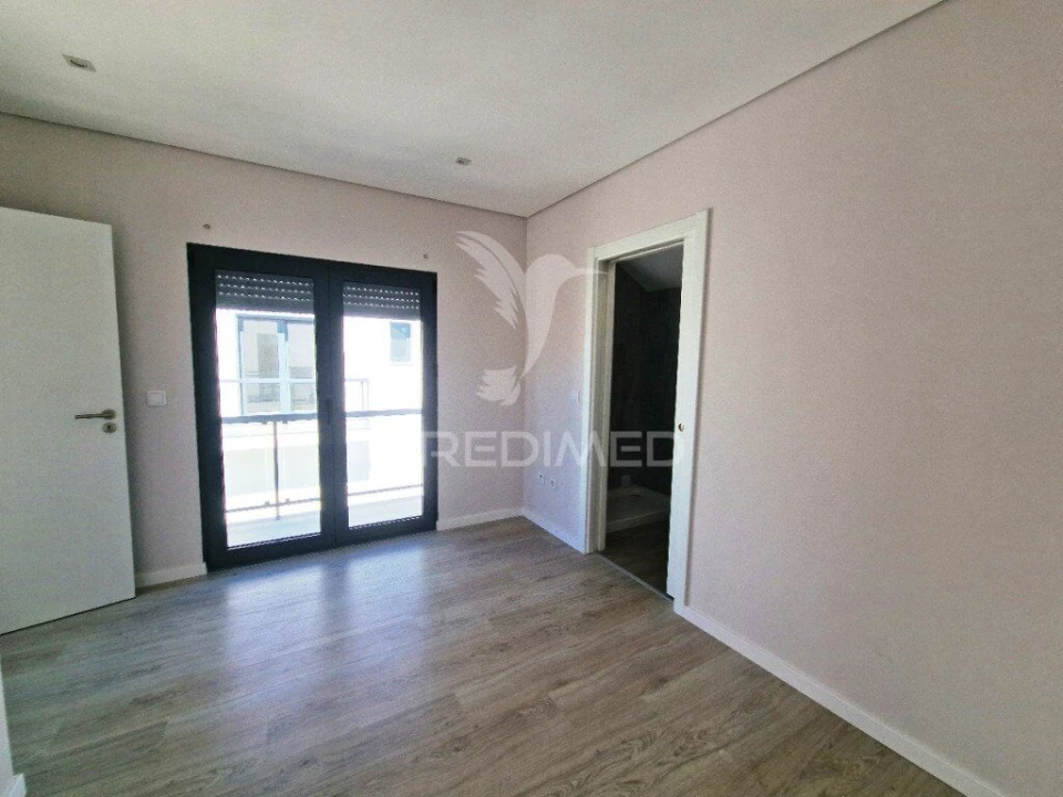 Moradia T3 para Venda em Quinta do Conde Foto 16