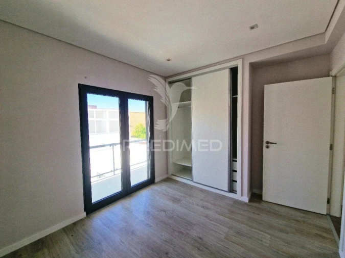 Moradia T3 para Venda em Quinta do Conde Foto 9