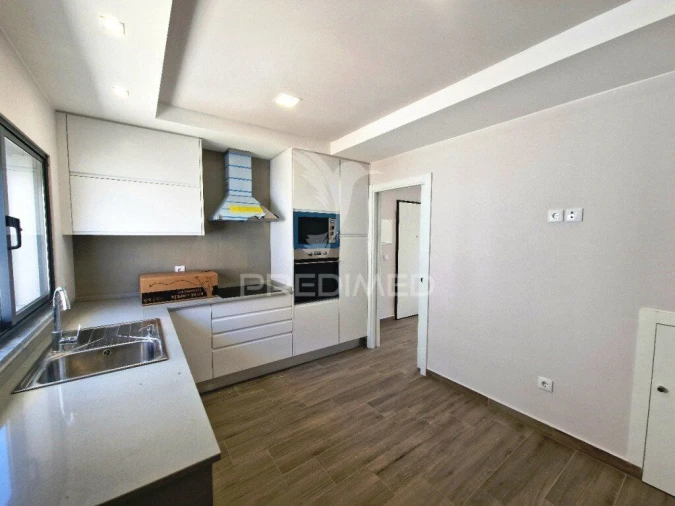 Moradia T3 para Venda em Quinta do Conde Foto 7