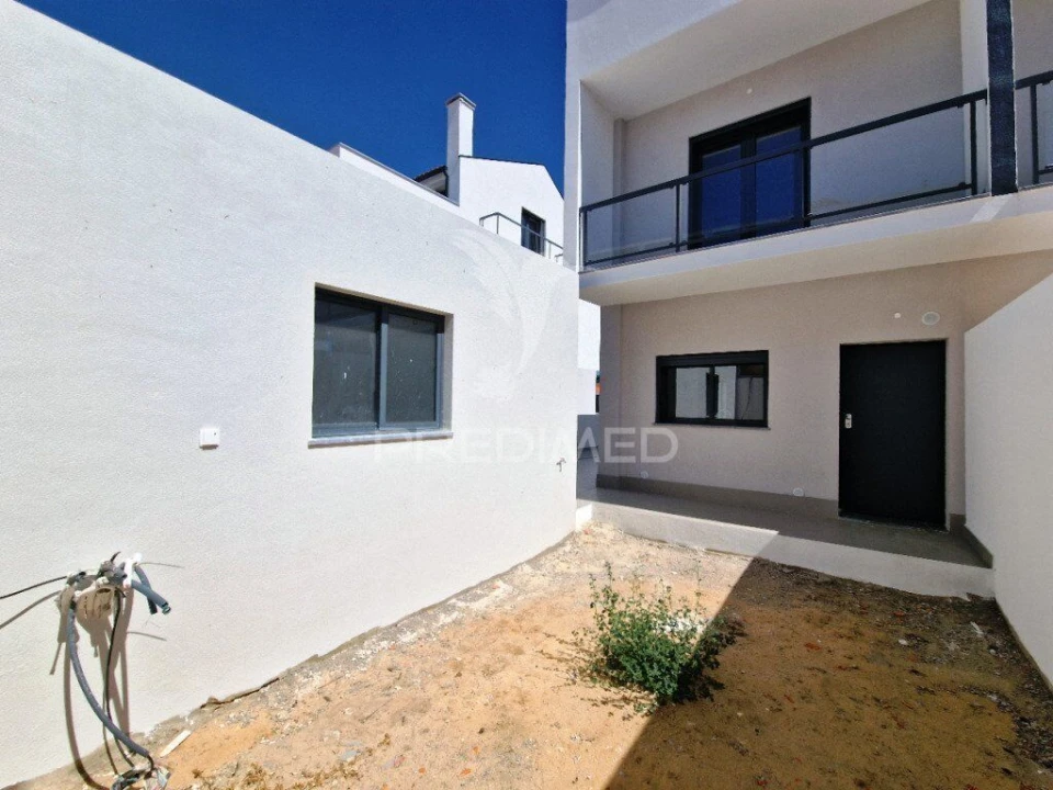Moradia T3 para Venda em Quinta do Conde Foto 2