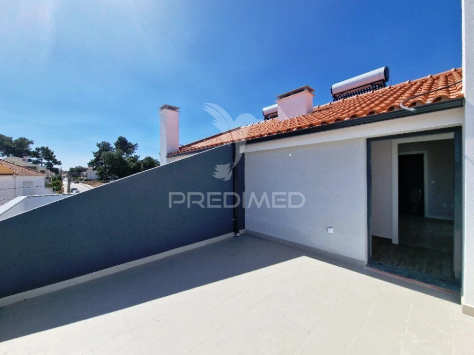 Moradia T3 para Venda em Quinta do Conde Foto 18