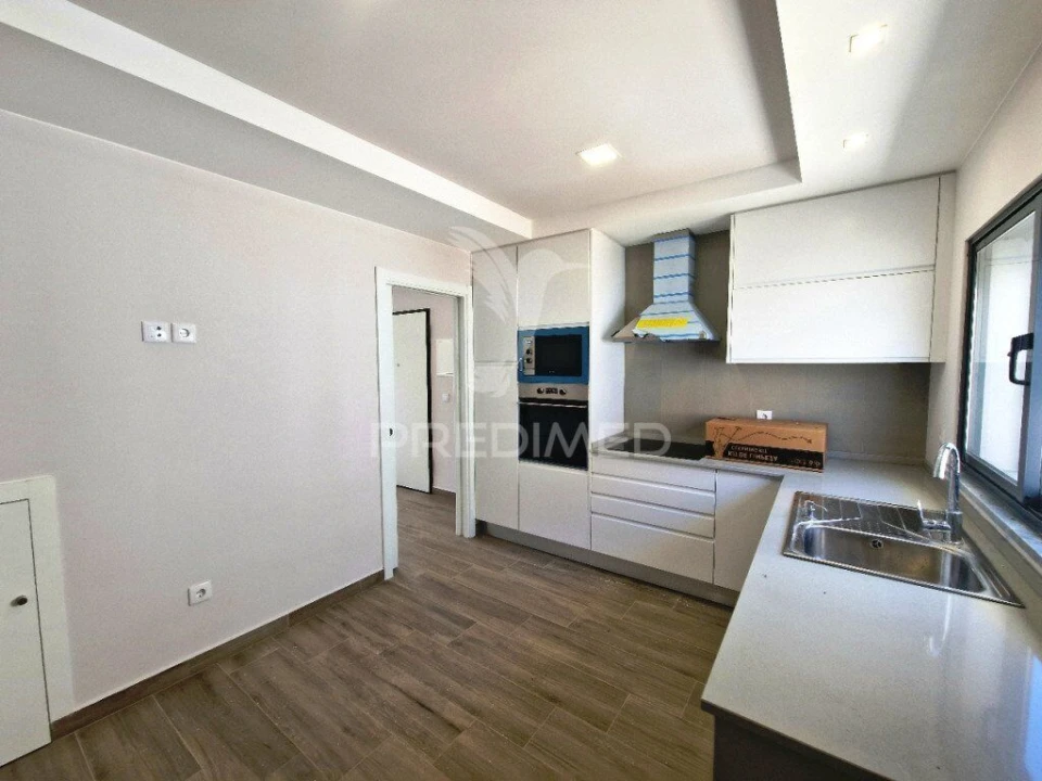 Moradia T3 para Venda em Quinta do Conde Foto 5
