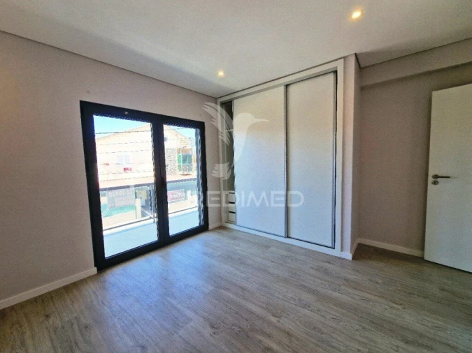 Moradia T3 para Venda em Quinta do Conde Foto 11