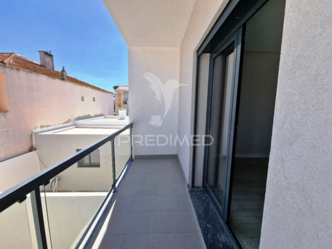 Moradia T3 para Venda em Quinta do Conde Foto 9