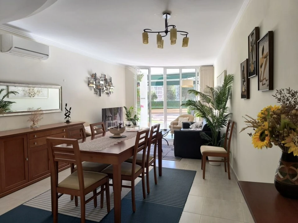 Apartamento T2 para Venda em Portimão Foto 4