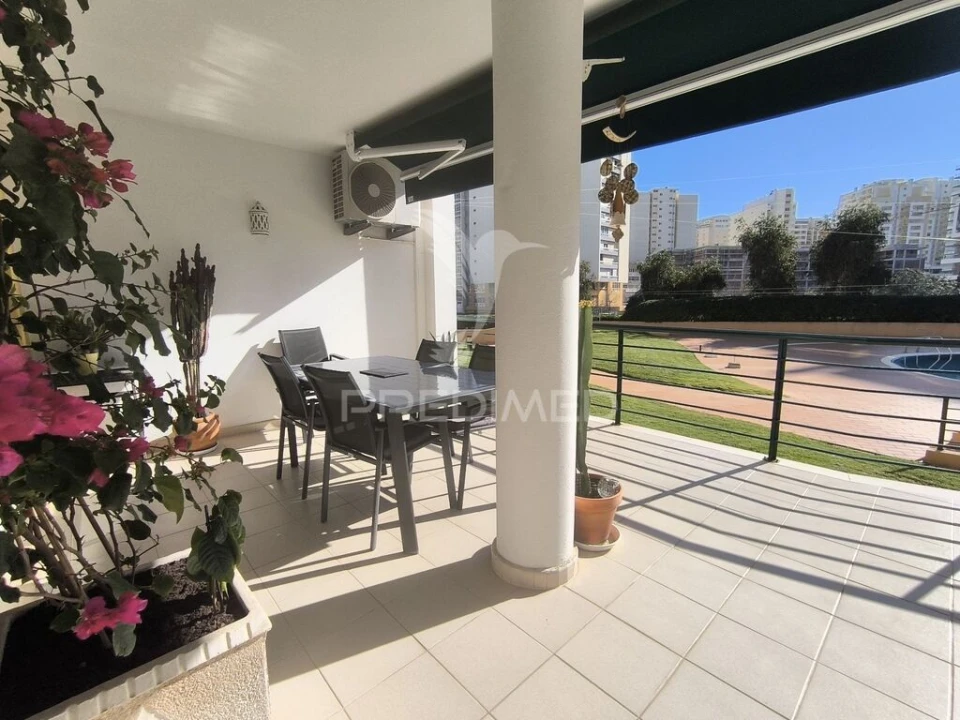 Apartamento T2 para Venda em Portimão Foto 2