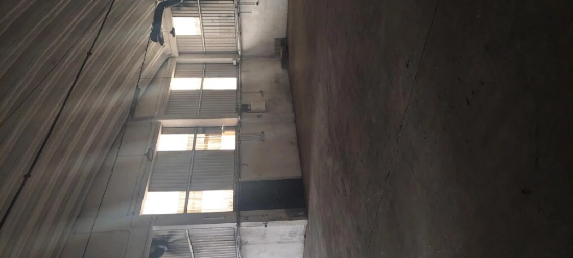 Armazém para Arrendamento em Rio de Mouro Foto 3