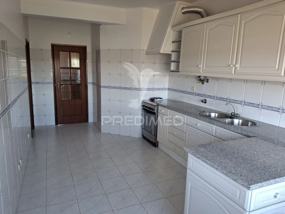 Apartamento T3 para Venda em Abrantes (São Vicente e São João) e Alferrarede Foto 7