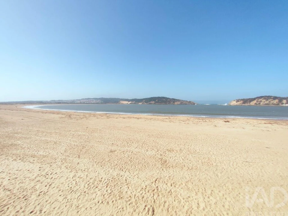 Apartamento T2 para Venda em São Martinho do Porto Foto 39