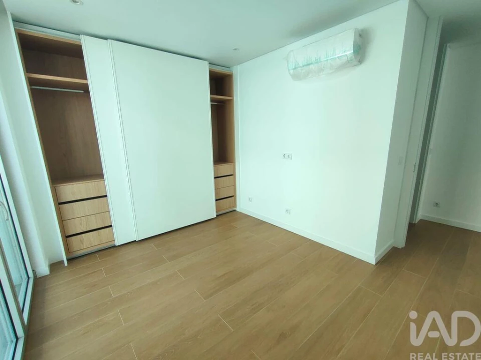 Apartamento T2 para Venda em São Martinho do Porto Foto 24