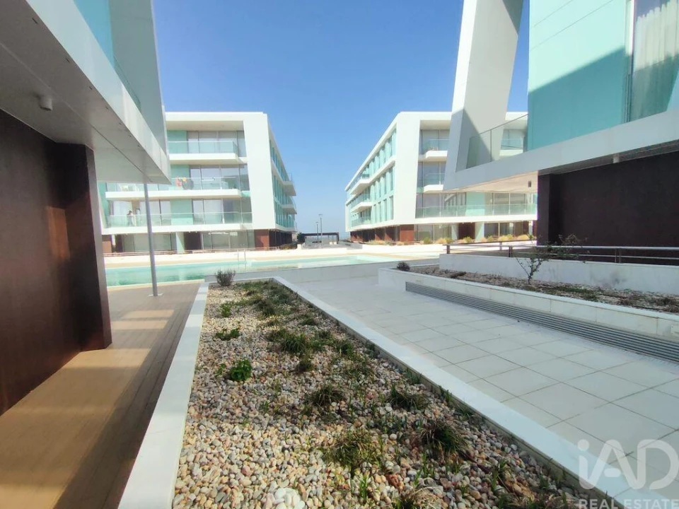 Apartamento T2 para Venda em São Martinho do Porto Foto 32