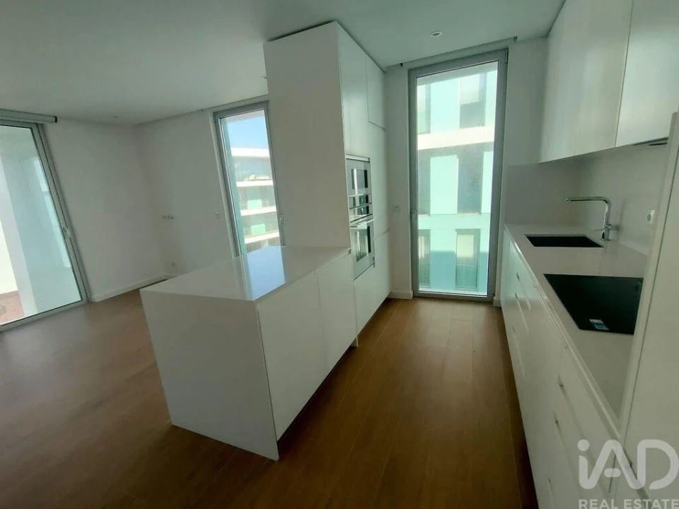 Apartamento T2 para Venda em São Martinho do Porto Foto 12