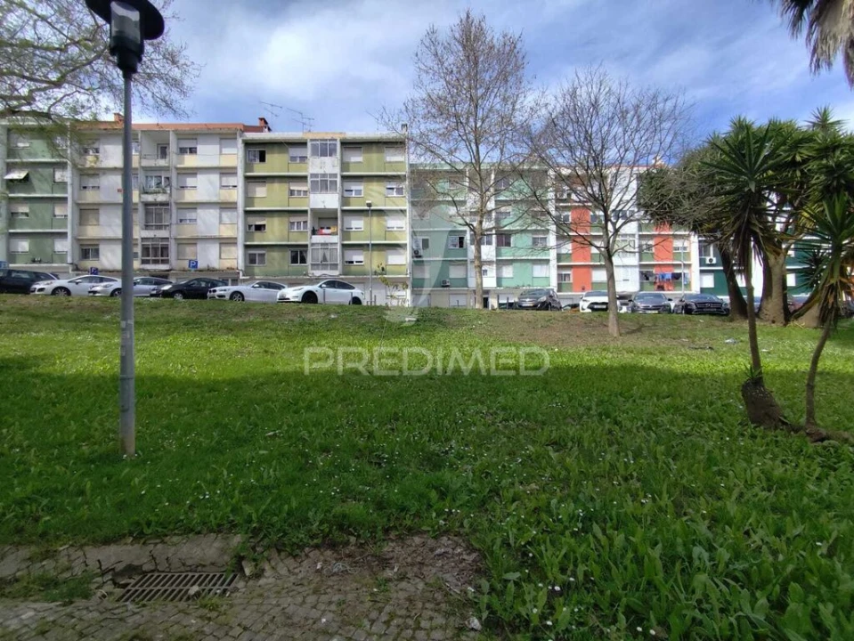 Apartamento T2 para Venda em Benfica Foto 14