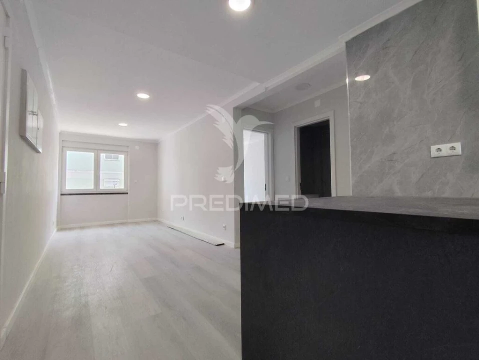 Apartamento T2 para Venda em Benfica Foto 17