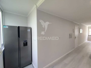 Apartamento T2 para Venda em Benfica