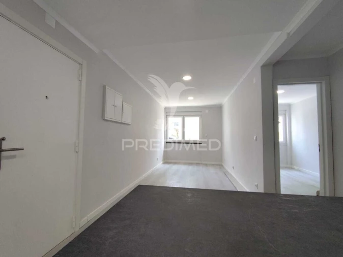 Apartamento T2 para Venda em Benfica Foto 19
