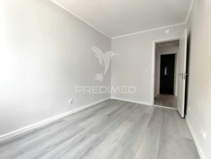 Apartamento T2 para Venda em Benfica Foto 15