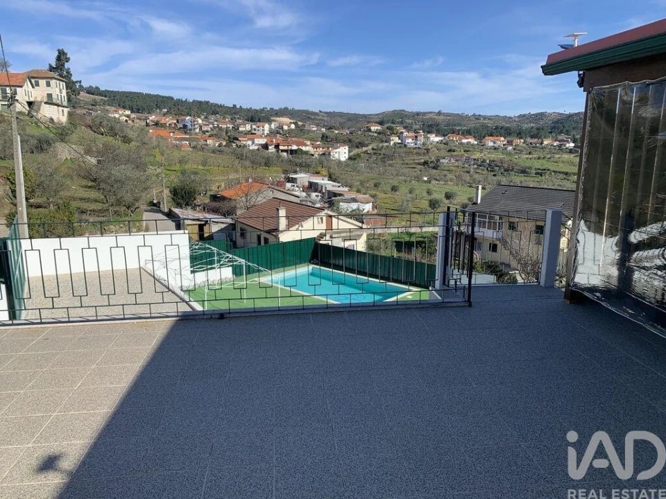 Moradia T3 para Venda em Alijo Foto 21