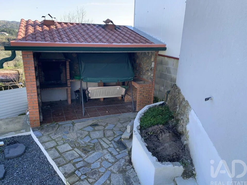 Moradia T3 para Venda em Alijo Foto 31