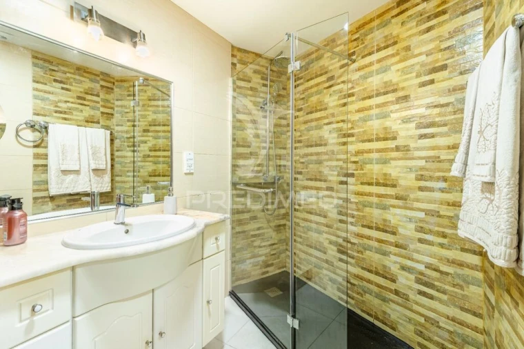 Apartamento T2 para Venda em Caniço Foto 16