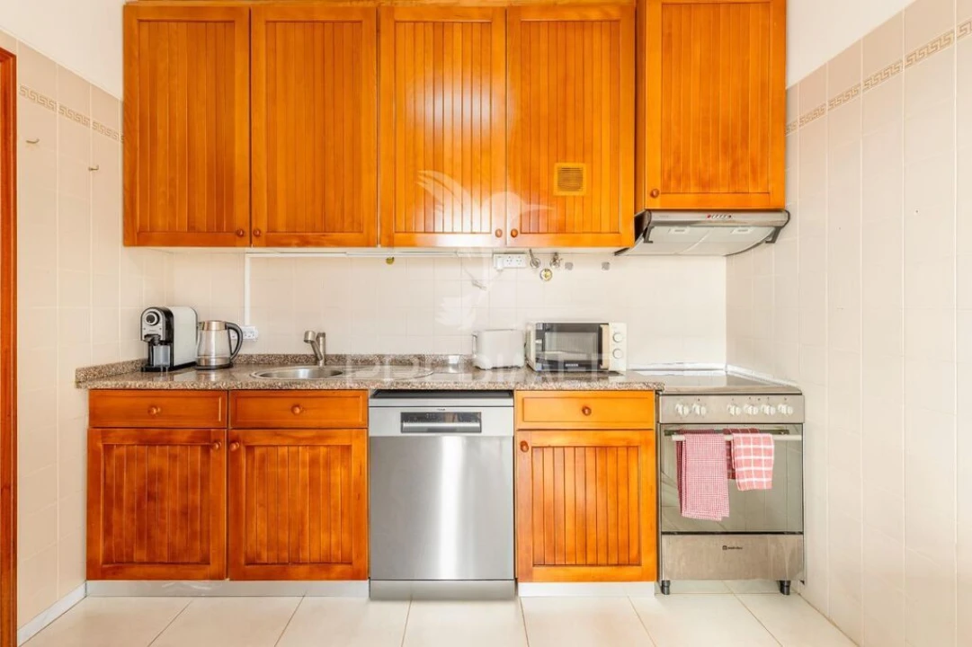 Apartamento T2 para Venda em Caniço Foto 19