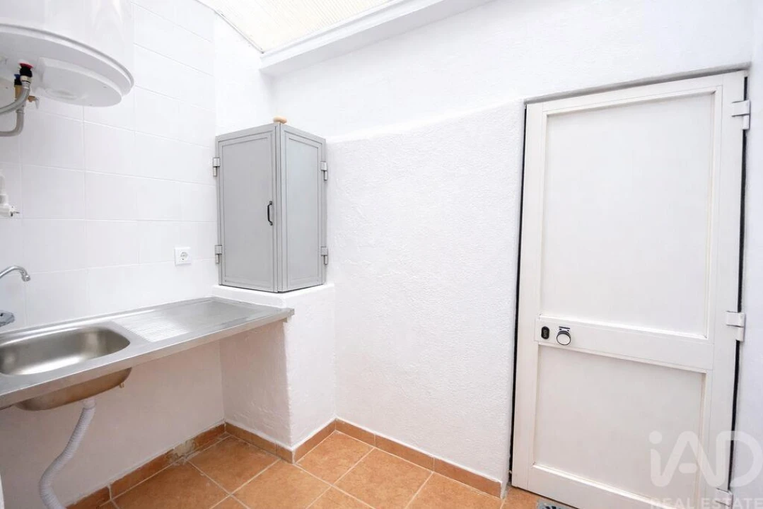 Moradia T2 para Arrendamento em Faro (Sé e São Pedro) Foto 3