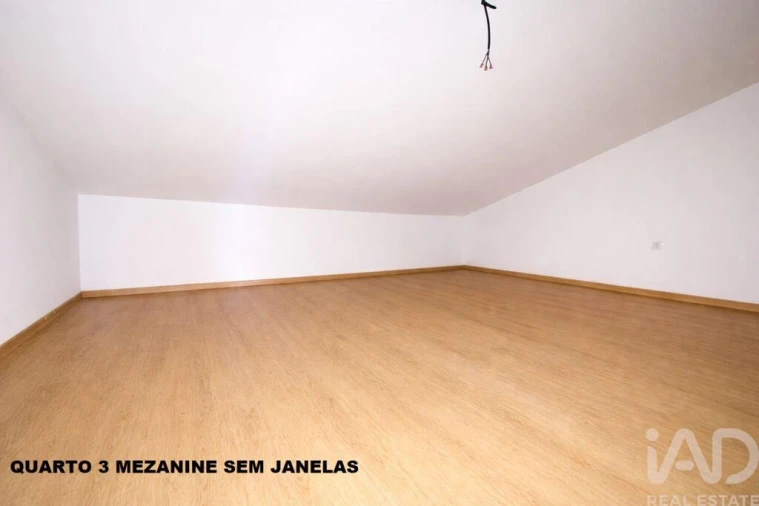 Moradia T2 para Arrendamento em Faro (Sé e São Pedro) Foto 10