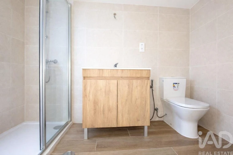 Moradia T2 para Arrendamento em Faro (Sé e São Pedro) Foto 6