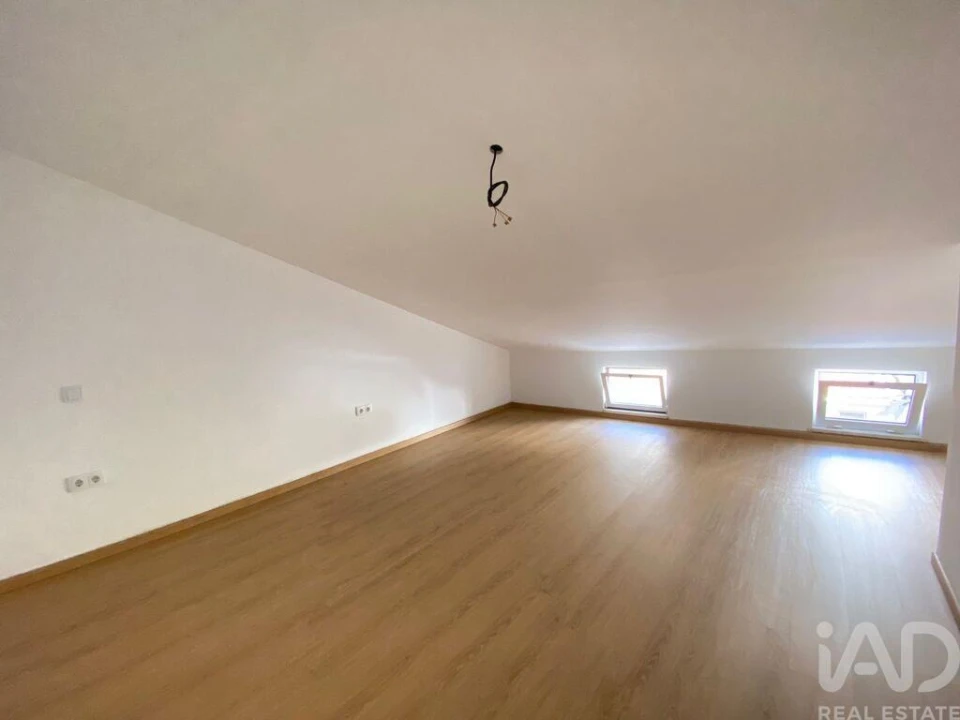 Moradia T2 para Arrendamento em Faro (Sé e São Pedro) Foto 9