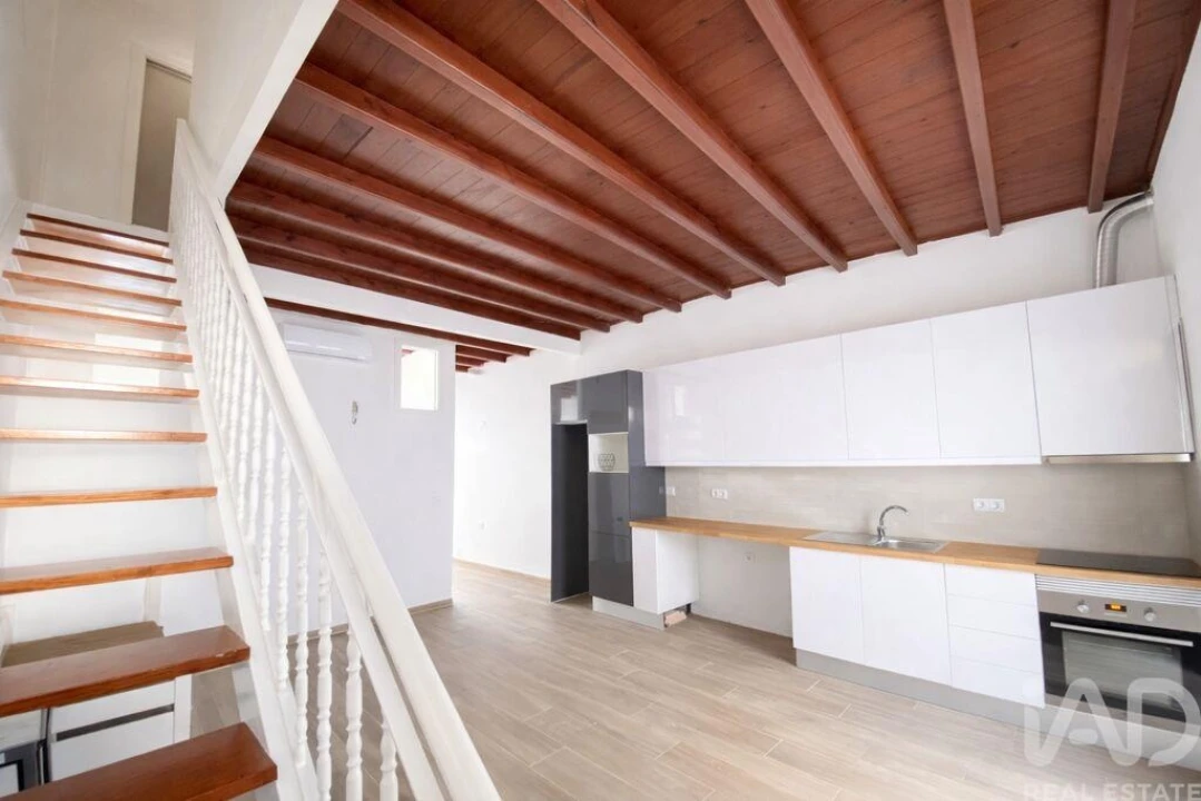 Moradia T2 para Arrendamento em Faro (Sé e São Pedro) Foto 7