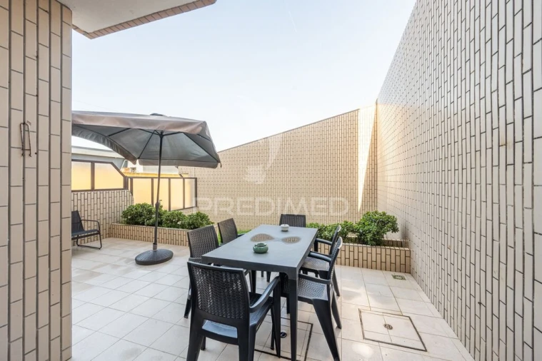 Apartamento T1 para Venda em Gulpilhares e Valadares Foto 17