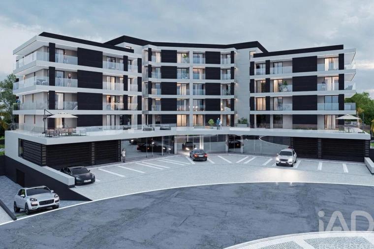 Apartamento T4 para Venda em Pedrouços Foto 11