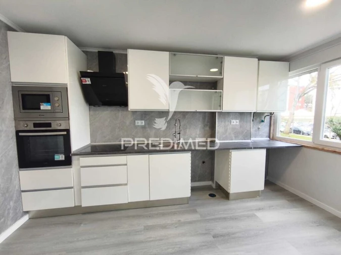 Apartamento T2 para Venda em Oeiras e São Julião da Barra, Paço de Arcos e Caxias Foto 1