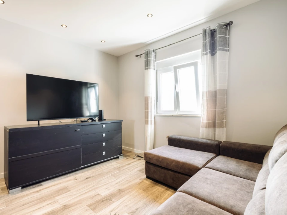 Moradia T2 para Venda em Vila Verde Foto 2