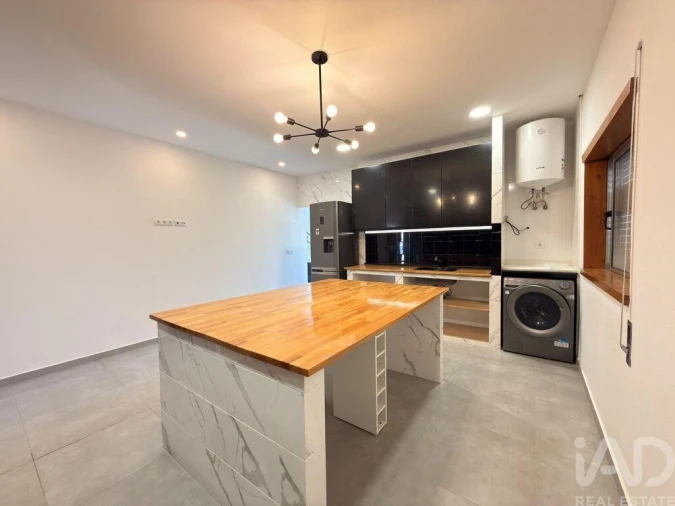 Quinta T4 para Venda em Lavos