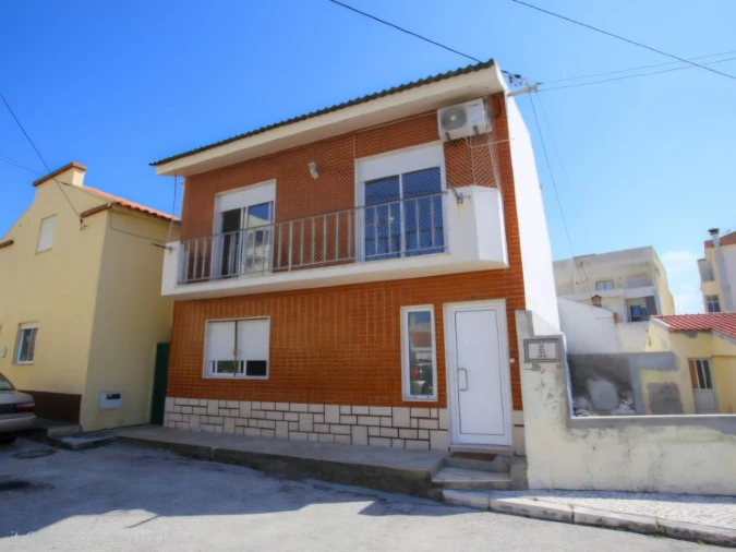 Moradia T3 para Venda em São Pedro Foto 1