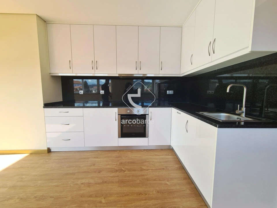 Apartamento T2 para Venda em São Jorge e Ermelo Foto 2