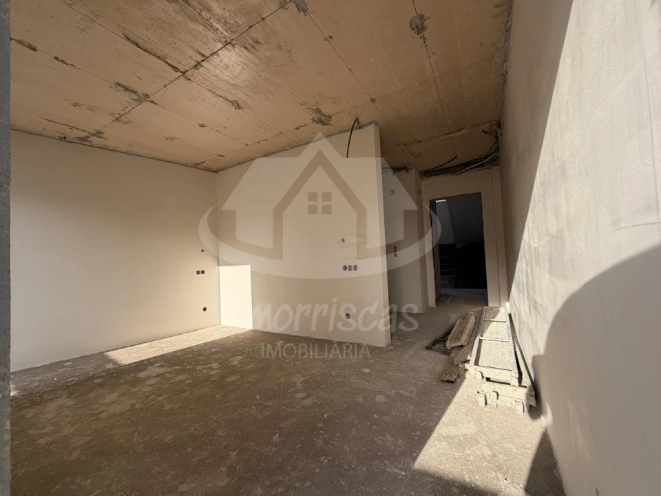 Moradia T4 para Venda em Santa Iria de Azoia, São João da Talha e Bobadela Foto 32